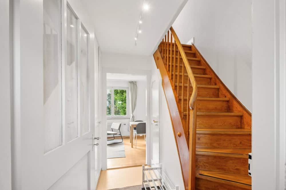 Wiedikon Apartment | Charming Home for Flexible Weekly/Monthly Rent