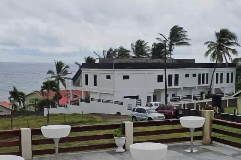 Colonarie Apartment | Coconut Breeze SVG - 1 bdrm seaview apt
