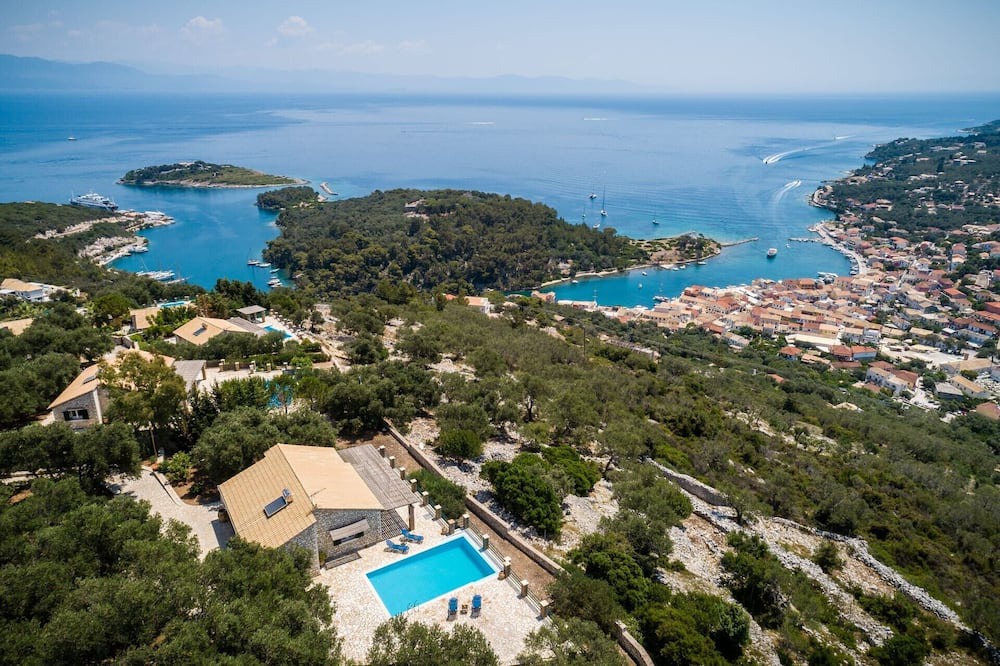 Mpogdanatika Villa | Exquisite Paxos Villa | 2 Bedrooms | Villa Fujin | Breathtaking Sea/Gaios Views and Private Pool | Loggos
