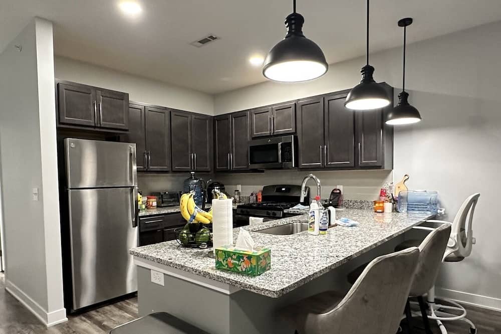 Elkhart Apartment | Cozy Modern1-bedroom apartment in enchanting Elkhart with AC, WiFi, Riverview