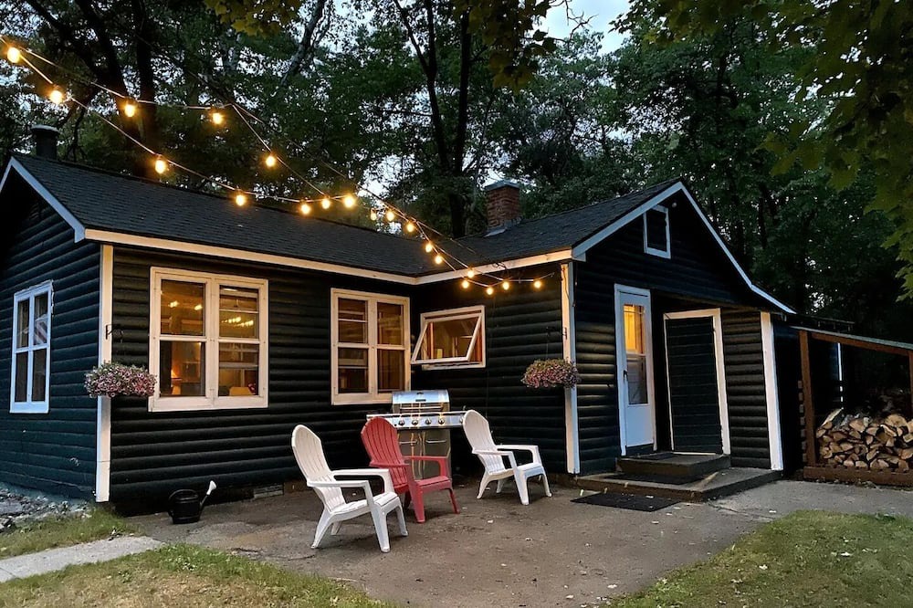 Ossipee Cabin | Cozy cabin in enchanting Merrifield with AC, WiFi