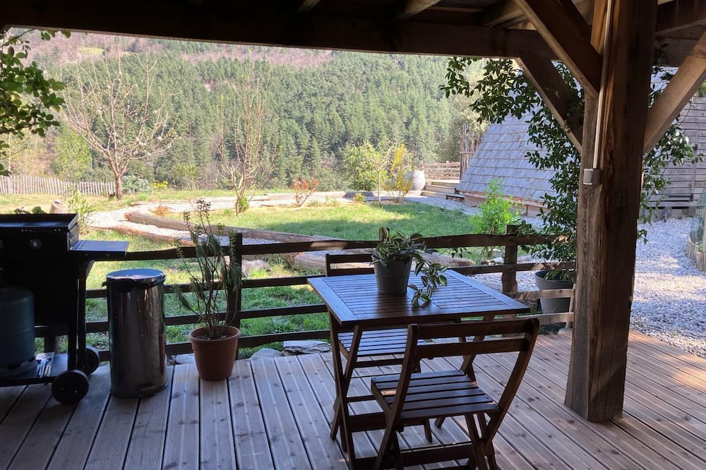Saint-Andre-Capceze Ski Chalet | Chalet sur Pilotis
