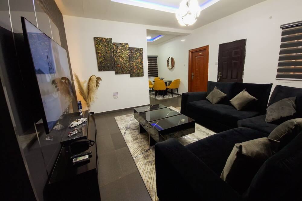 Abuja Apartment | Tastefully-Furnished One-Bedroom Apartment in Wuye, Abuja
