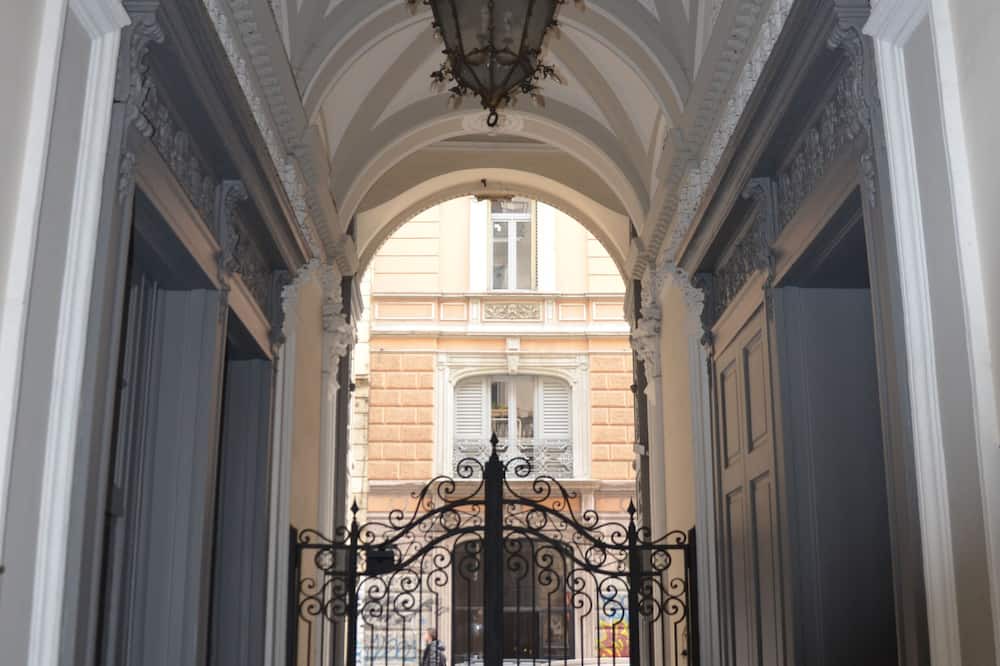 Lazzaretto Apartment | Historical Palace Suite