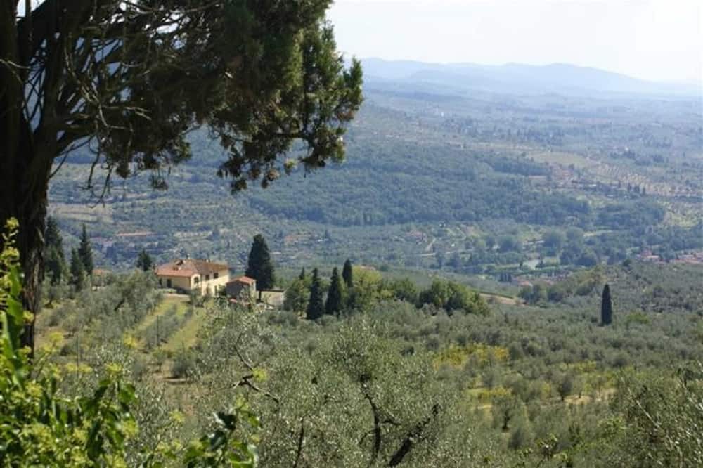 Fiesole House | Homerez - Big house for 10 ppl. with terrace at Fiesole
