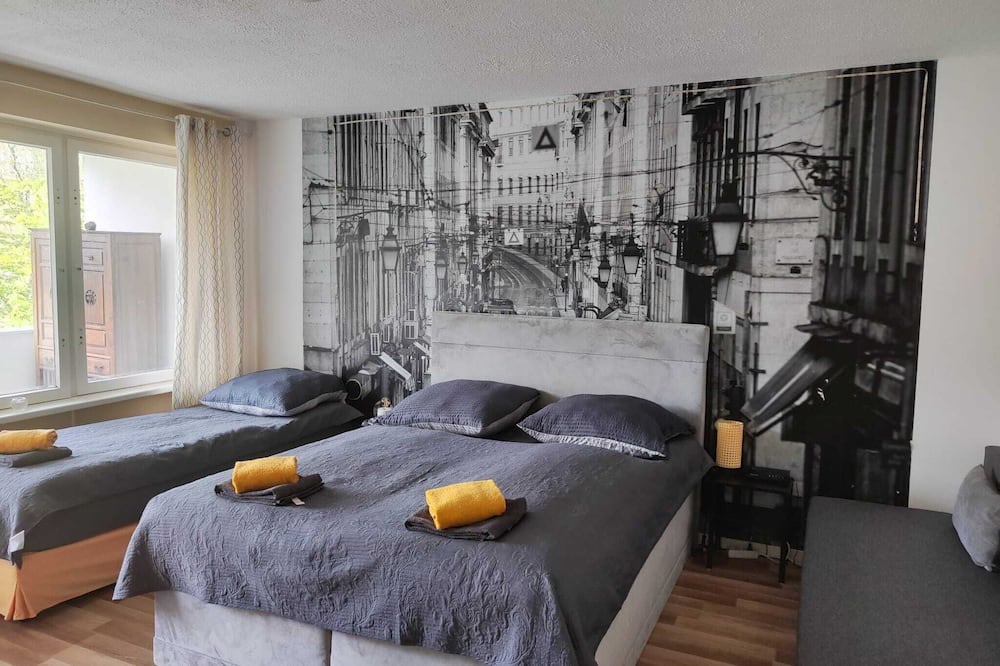 Moabit Apartment | Studio Apartment 'Wohnung In Berliner Innerstadt' with Balcony and Wi-Fi