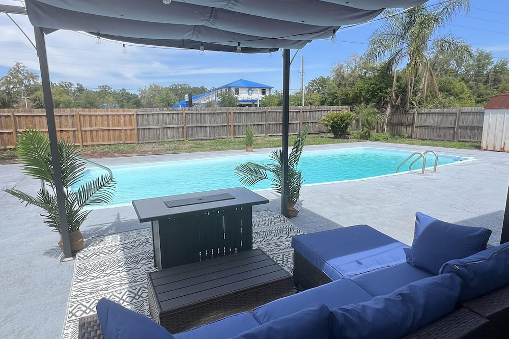 Riverview House | Family friendly 4bdrm SOLAR HEATED POOL HOME 10min to Tampa w/inviting backyard!
