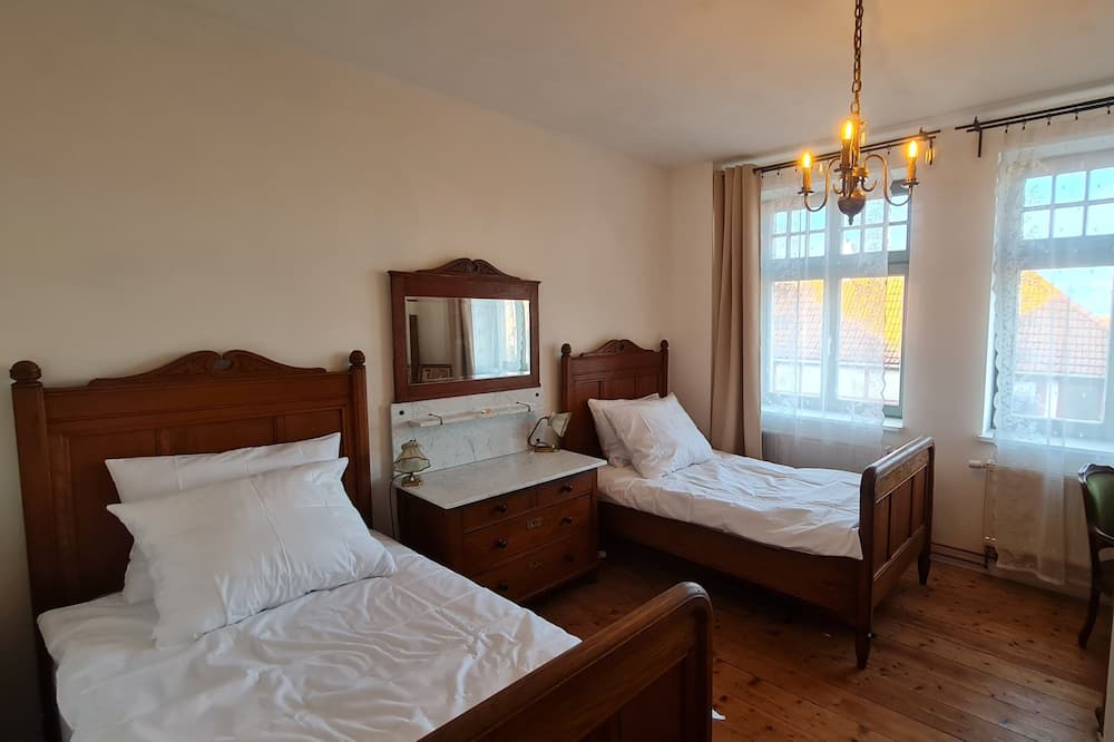 Hoym Apartment | Genießen Sie Ihren Familienurlaub in Historischem Ambiente im Badehaus Hoym