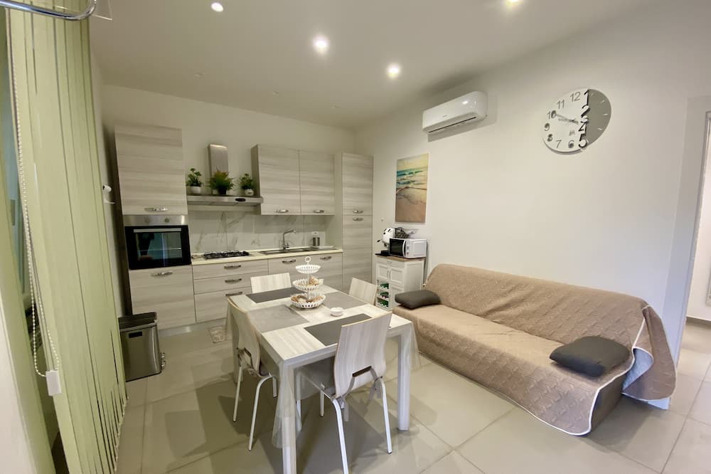 Frattamaggiore House | Appartamento Casa Crispino Piano Terra Per 2 Persone