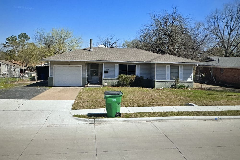 Greenville House | House for Rent for Eclipse Weekend - Available Thursday - Tuesday