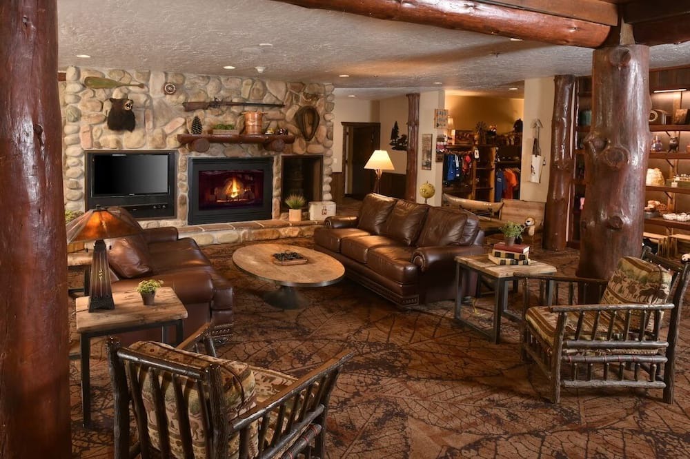 Onalaska House | Serene Lodge Oasis Near Mississippi River! Free Breakfast | 4 Units