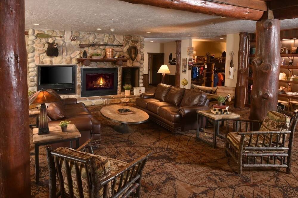 Onalaska House | Stoney Creek Onalaska, Theme Suite, Dry Bar, Whirlpool | 3 Units