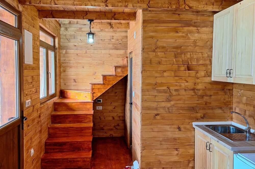 Niksic Apartment | Zenith Campsite Apartments