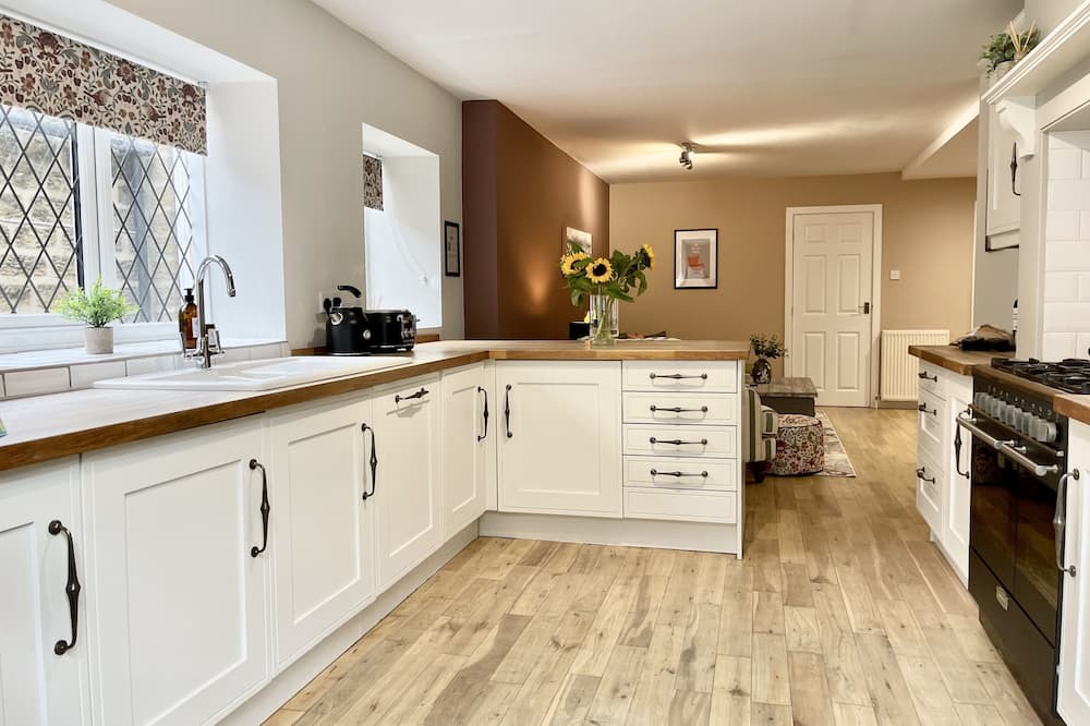 Pateley Bridge House | Kist Accommodates - Oddfellows Mews | Pateley Bridge