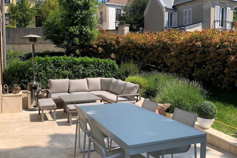 Ville-d'Avray Villa | Vrbo Property