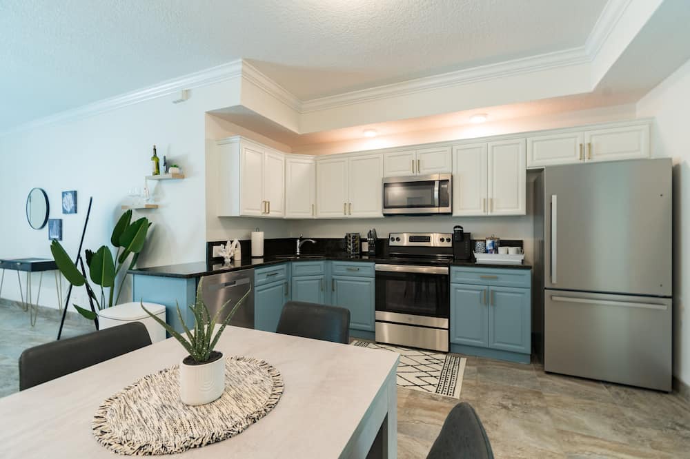 Crescent Beach Condo | Condo #2 Luxury 2BD 2BTH