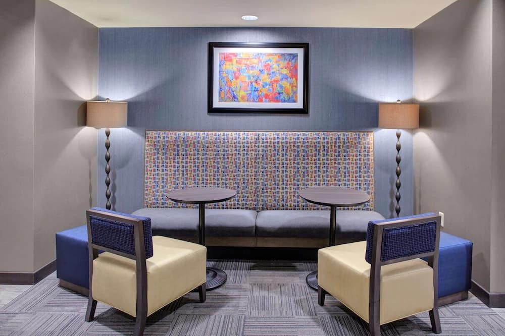 Columbus House | Casino, Culture & Comfort: Columbus Stay w/ Pool | Free Breakfast & WiFi