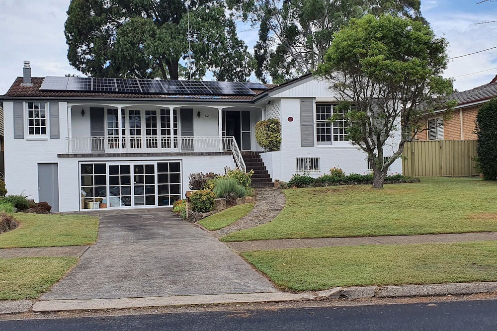 Baulkham Hills House | Great Holiday home in Nort-west of Sydney