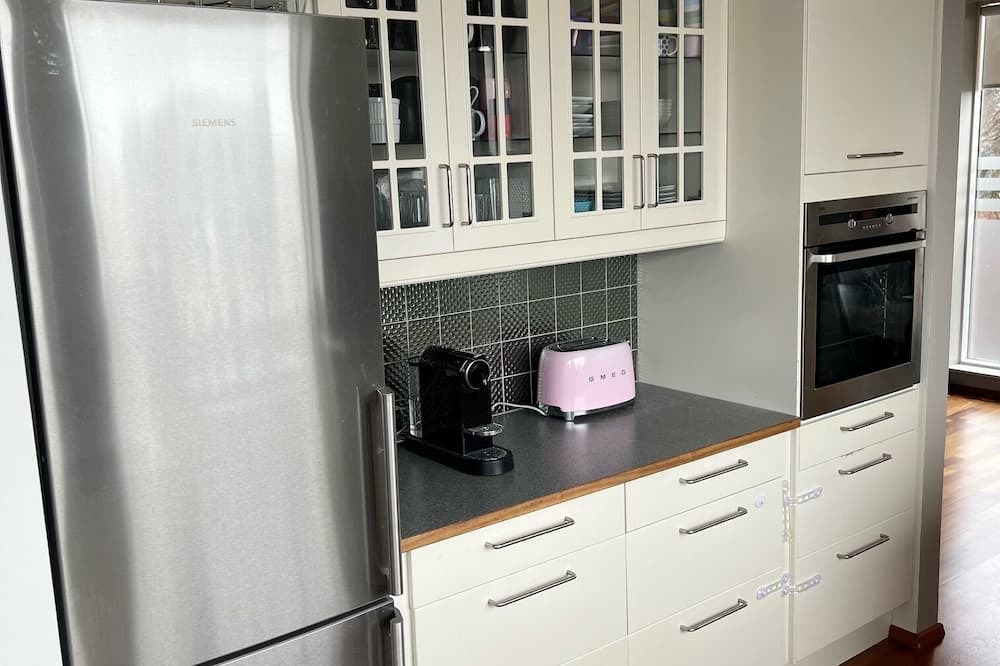 Breidholt House | Family friendly house 15 minutes from downtown Reykjavik - Big garden w/hot tub!