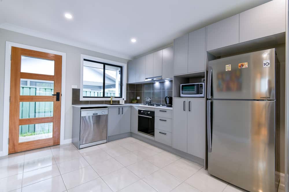 Central Coast House | Newly Built Guest House