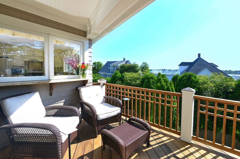Easton's Point House | 7 Bedroom, oversized lot, back decks, walk to beach, water views, 2 living units