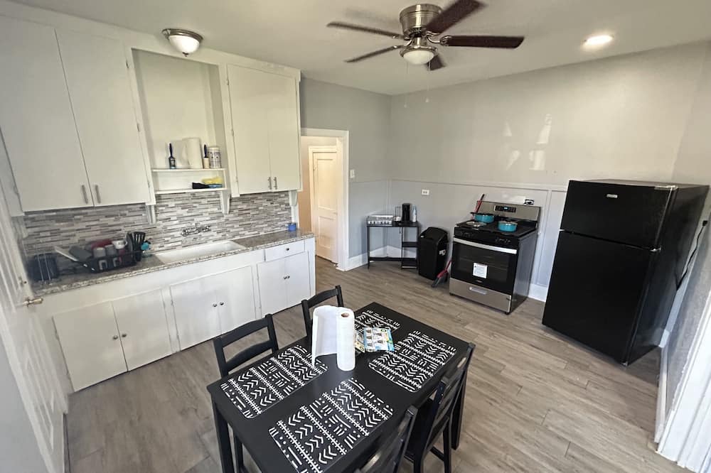 Harlandale House | Duplex near downtown San Antonio