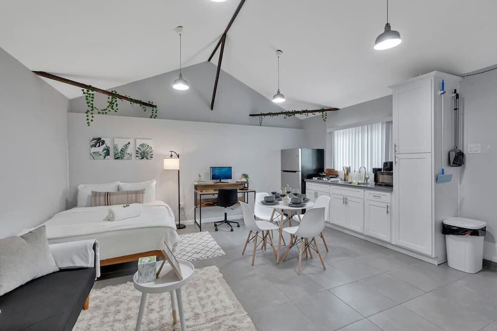 Westmont House | ★ Studio In nice Neighborhood near Ontario Airport