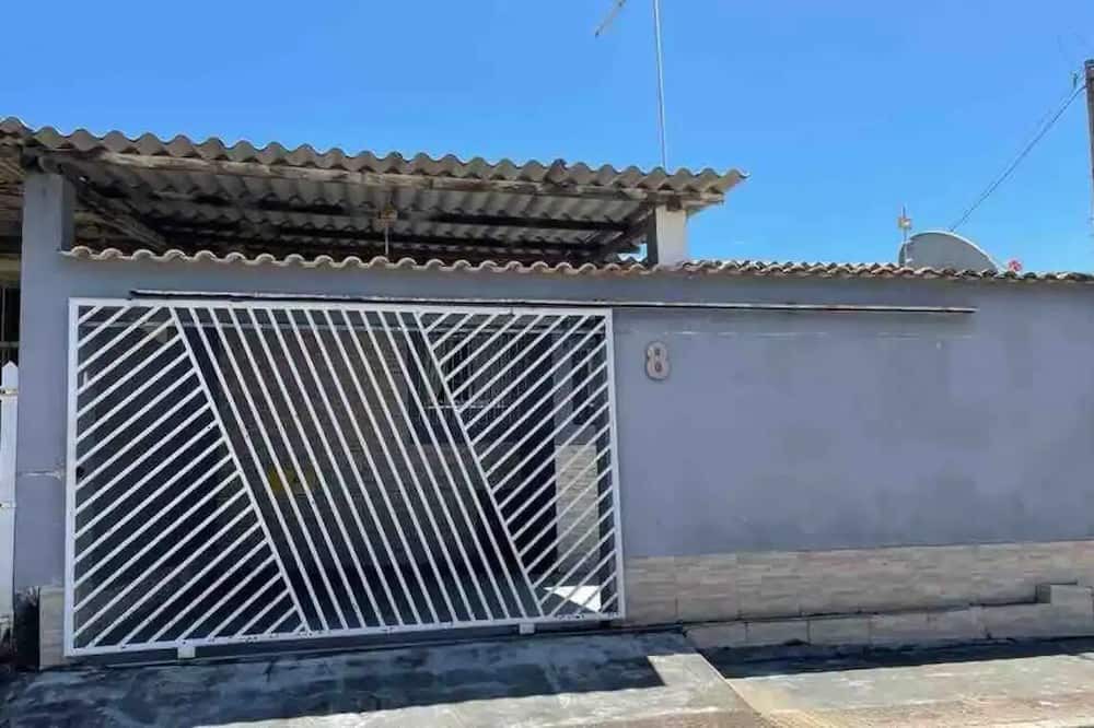 Sitio Irema House | Casa de Praia p/ Família, Confortável, bem Arejada