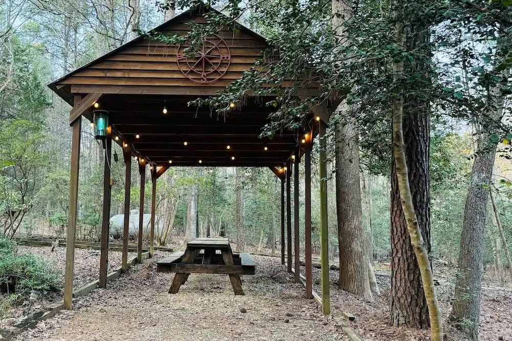 Bynum Cabin | Cute Cabin in the woods ideal for couples