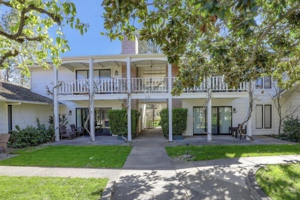 Napa Condo | Wine Country Bliss! 1 bed/1 bath