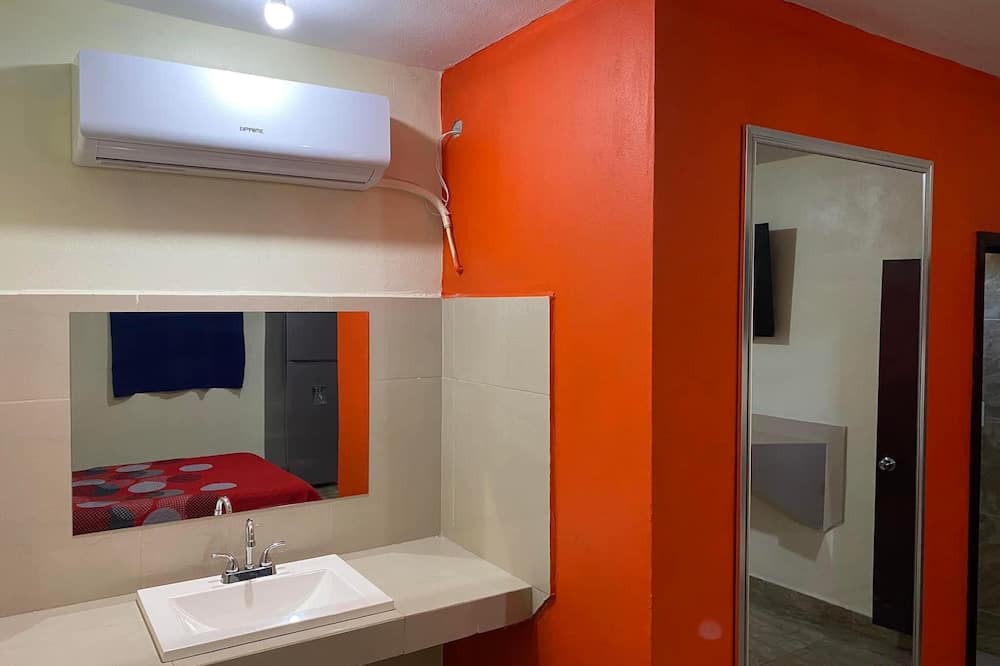Mazatlan Hotel | Hotel Roger Inn Mazatlan