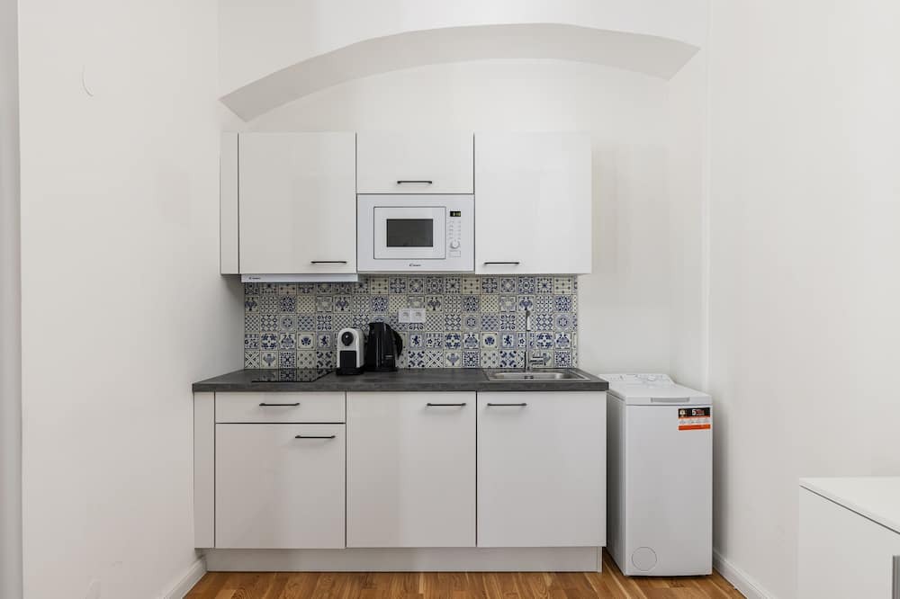 Petrska ctvrt Apartment | Blue Vibe studio - Florenc - Sleeps 3