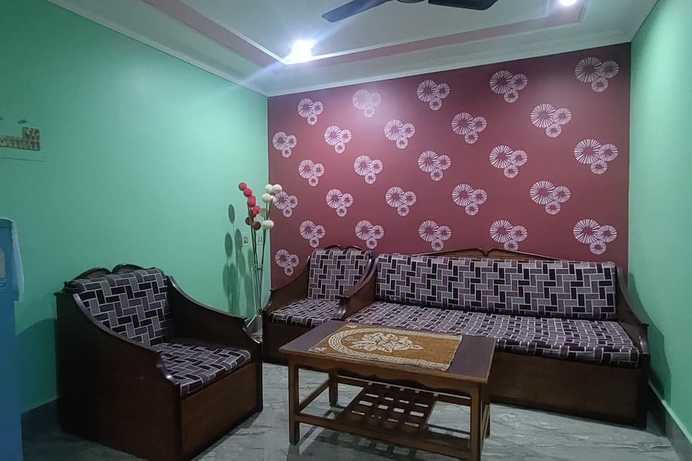 Ganeshguri House | The Cozy Inn.