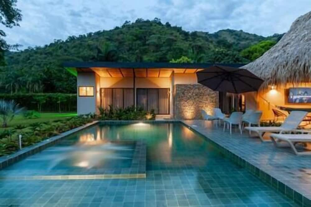 Sopetran House | Casa con ambiente costero y brisa del rio Cauca