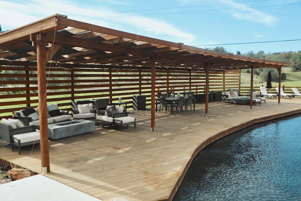 Jayhawk House | Romantic Ranch Getaway: Love & Adventure Await
