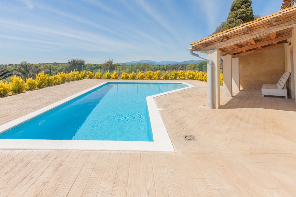 Aiguaviva Cottage | Masia Catalana, ¡ideal Para una Escapada con Amigos y Família!