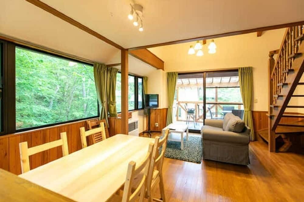 Neba RV Rental | S3 Whole house rental planApril and May weekda / Shimoina District Nagano
