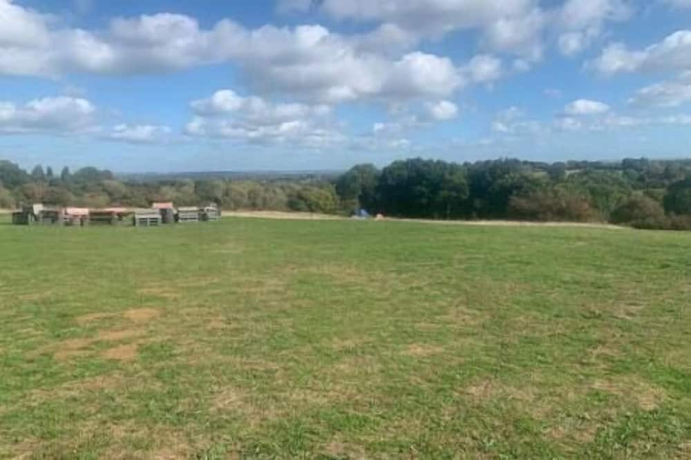 Cuddesdon RV Rental | Glamping Bell Tent 2