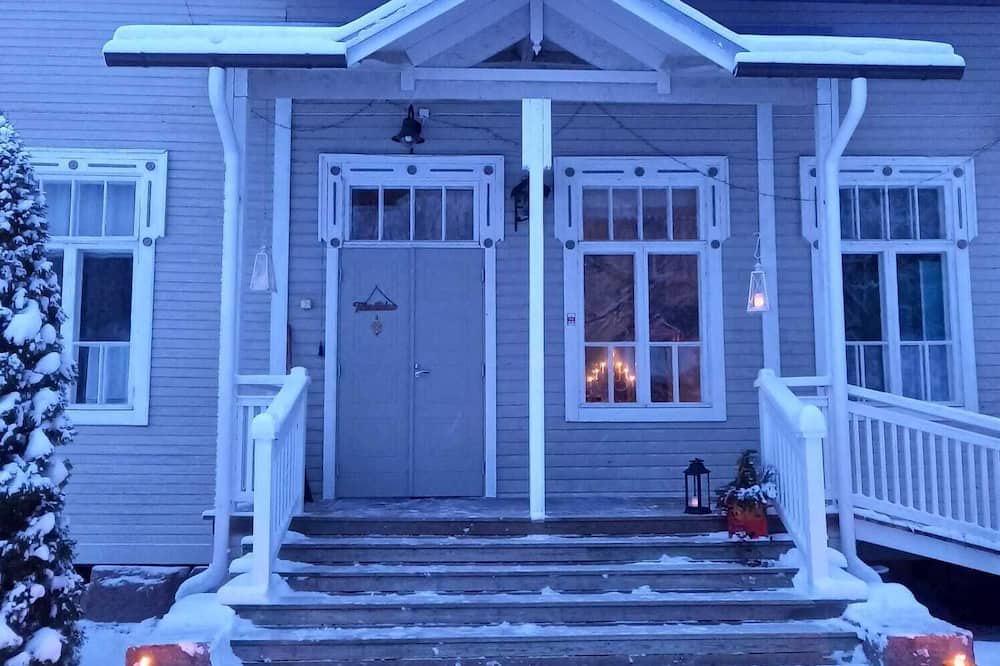 Alavus Bed & Breakfast | Kuorasjärven Kartano P&P