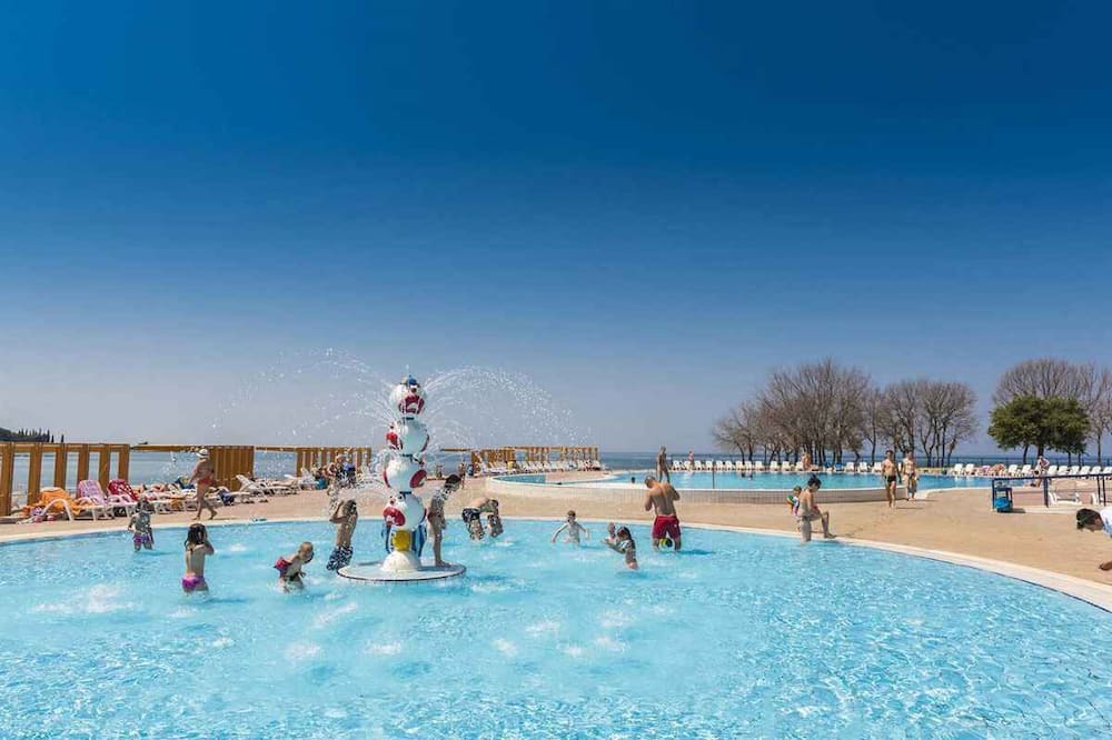 Katoro Apartment | Holiday apartment with WiFi and half board