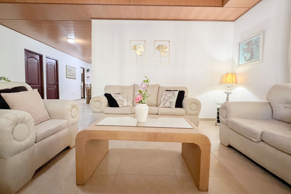 Veraguas House | Descubre la Reserva Forestal La Yeguada