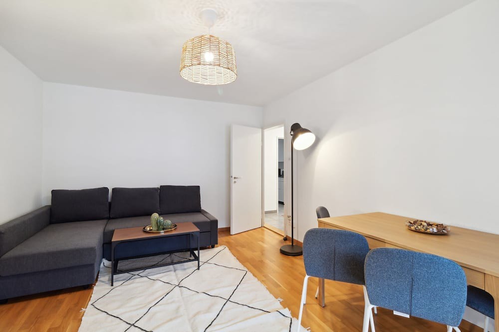 Wiedikon Apartment | Small Apartment just 17 Mins from Zurich Center