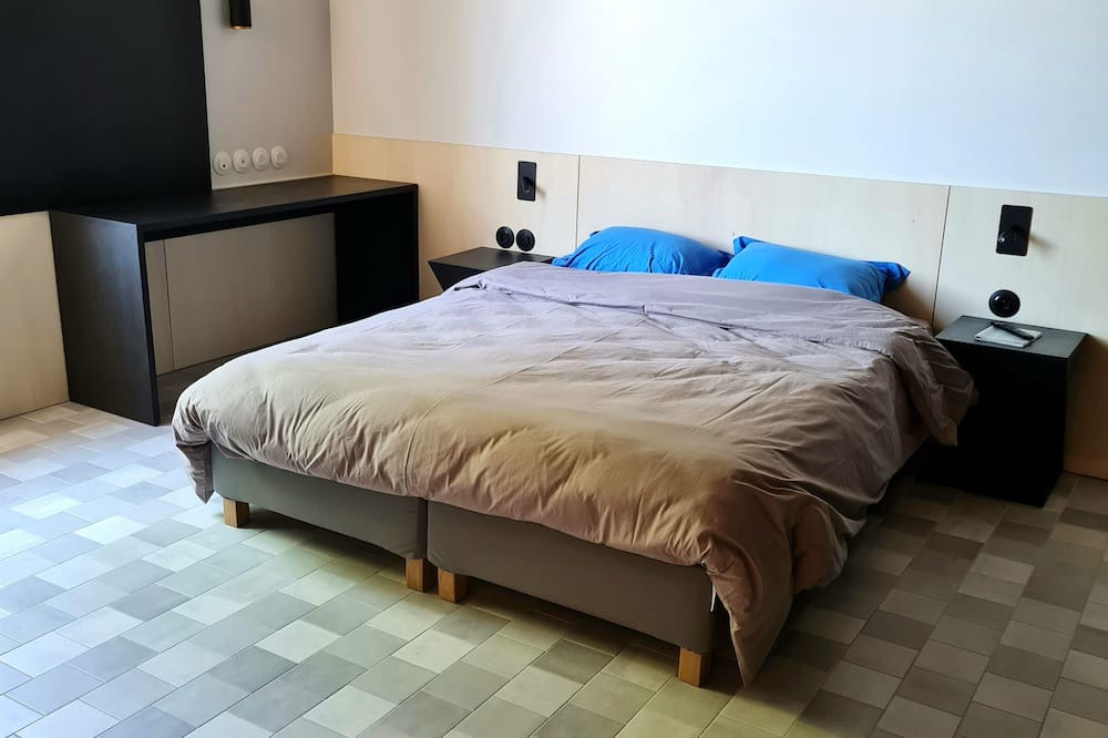 La Breille-les-Pins House | Gite Touristique et Équestre Dans une Commune Boisée
