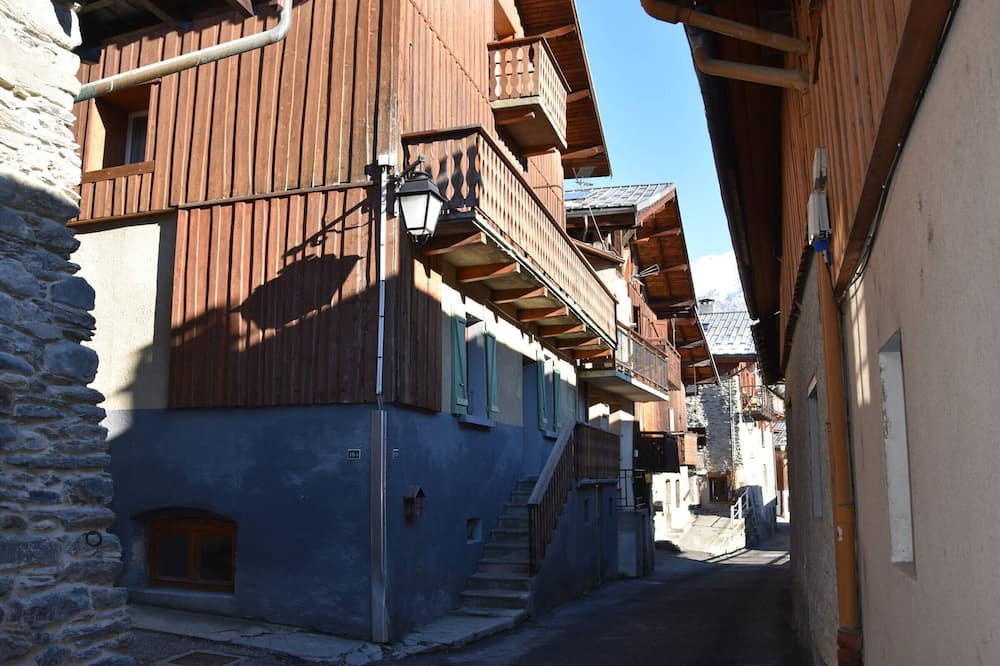 Bozel Apartment | Apartment Bozel, 2 bedrooms, 4 persons