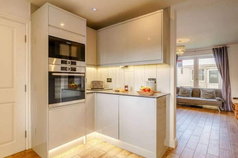 Kirby Misperton House | Spacious 6 bed w/hottub near Flamingo Land