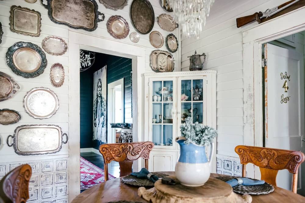 Burton Other | BNR Farmstead|The Farmhouse|15 min from Round Top!