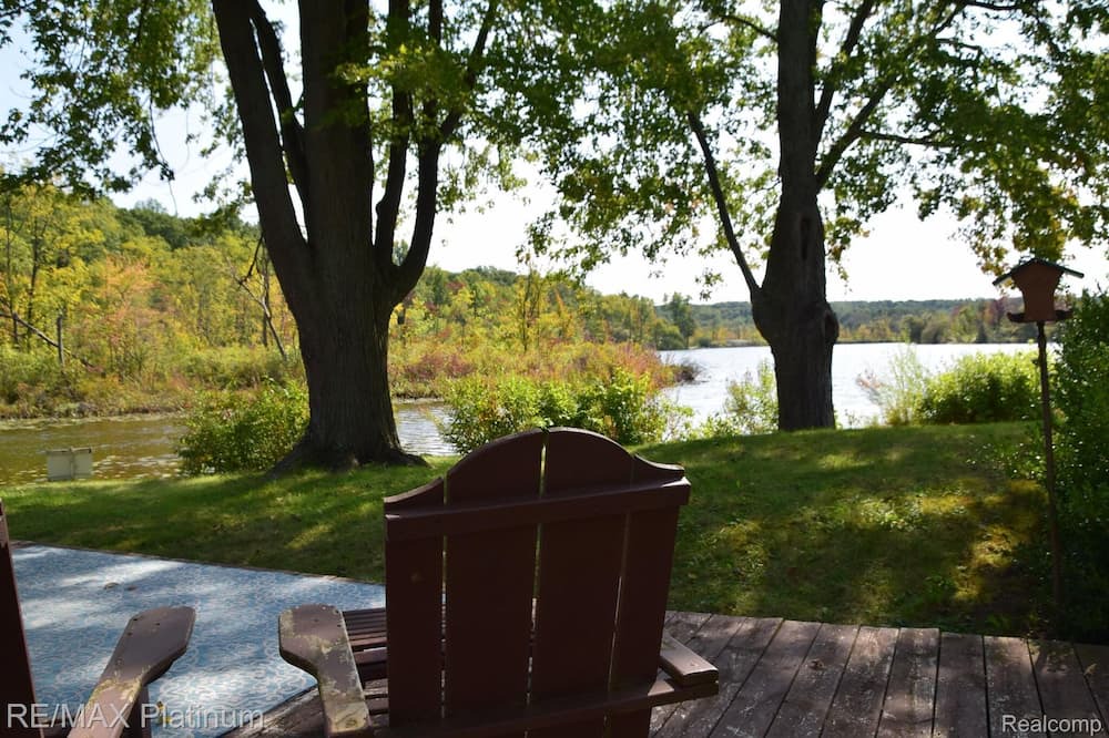 Unadilla Township House | Quiet lakefront property, up north feel, on/off water activities, pet friendly