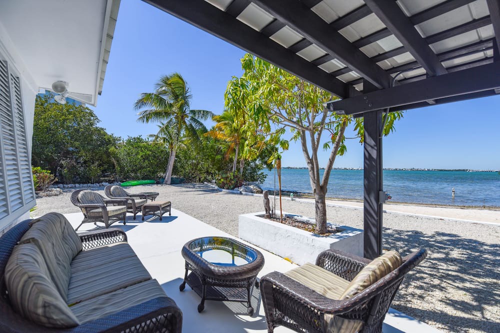 Coupon Bight Aquatic Preserve House | Open Water with Private Beach!!