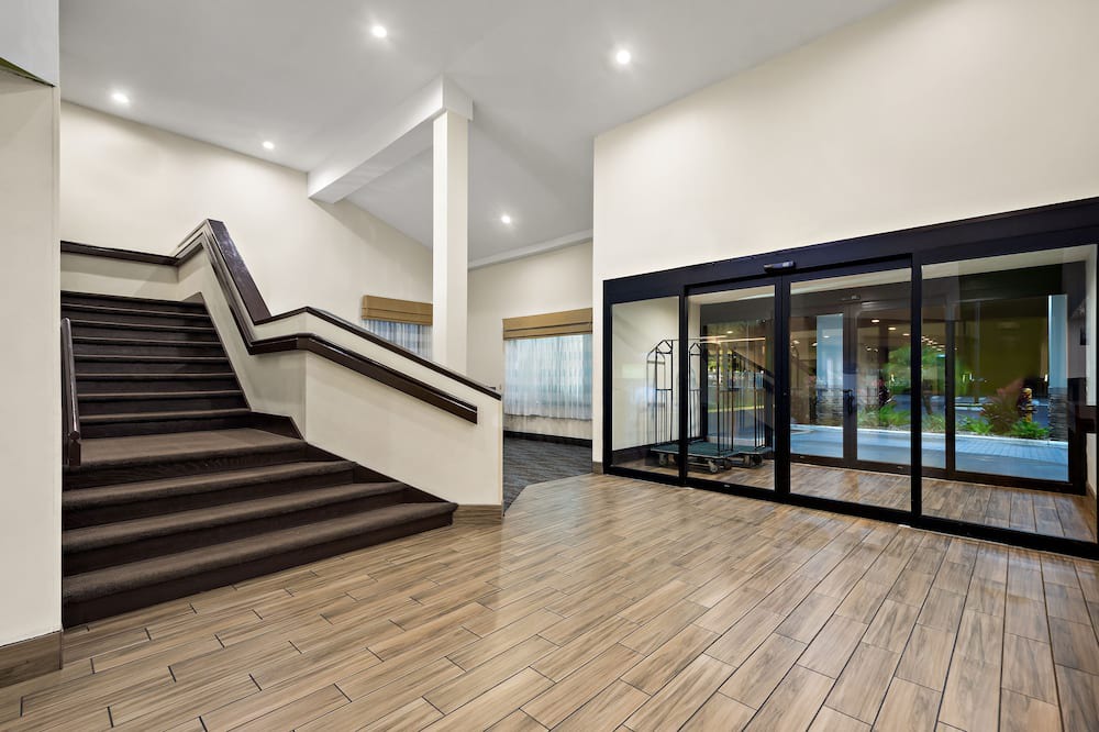 Wesley Chapel House | Business Trip: 3 Units in Tampa Hotel w/ Work Space, Free Parking & Breakfast