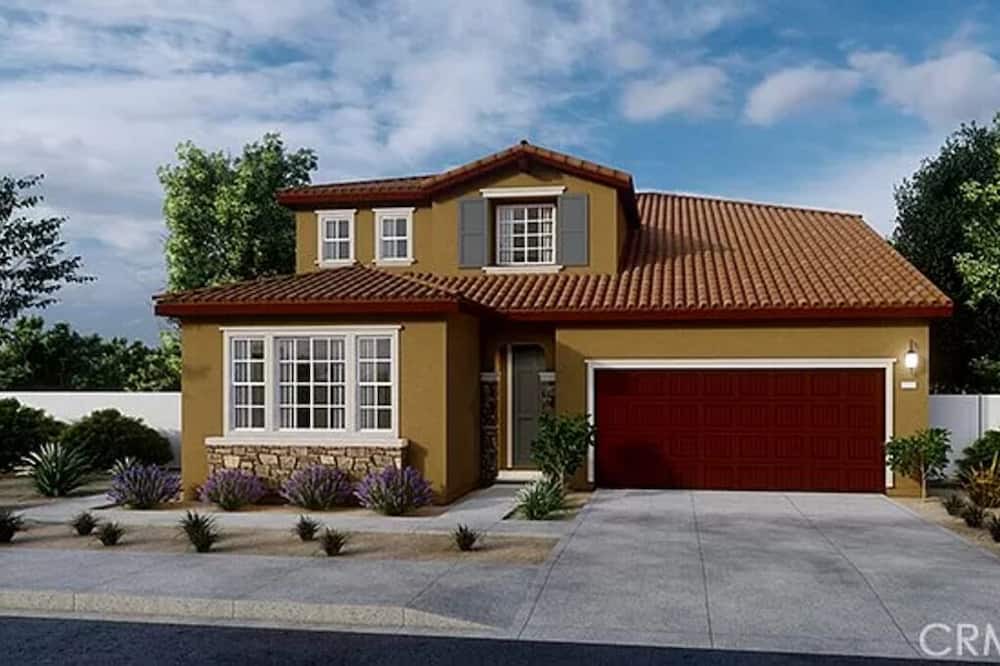 Moreno Valley Apartment | Modern Radiant Haven Retreat apartment with AC and WiFi in Moreno Valley